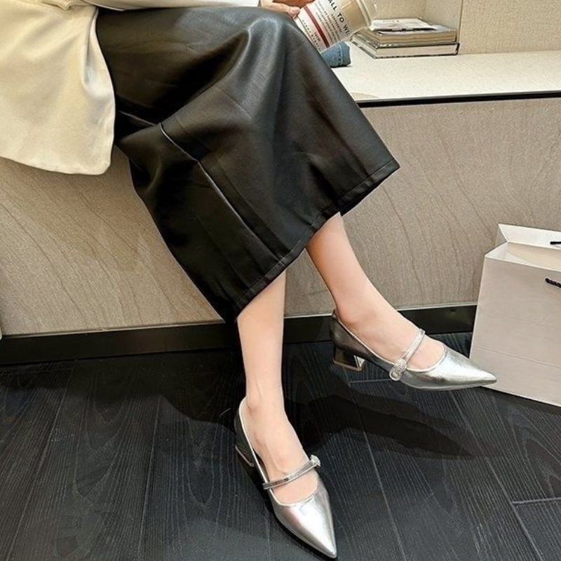 Punta a punta con tacco medio  - Women Shoes Quick Delivery recensione e prezzo