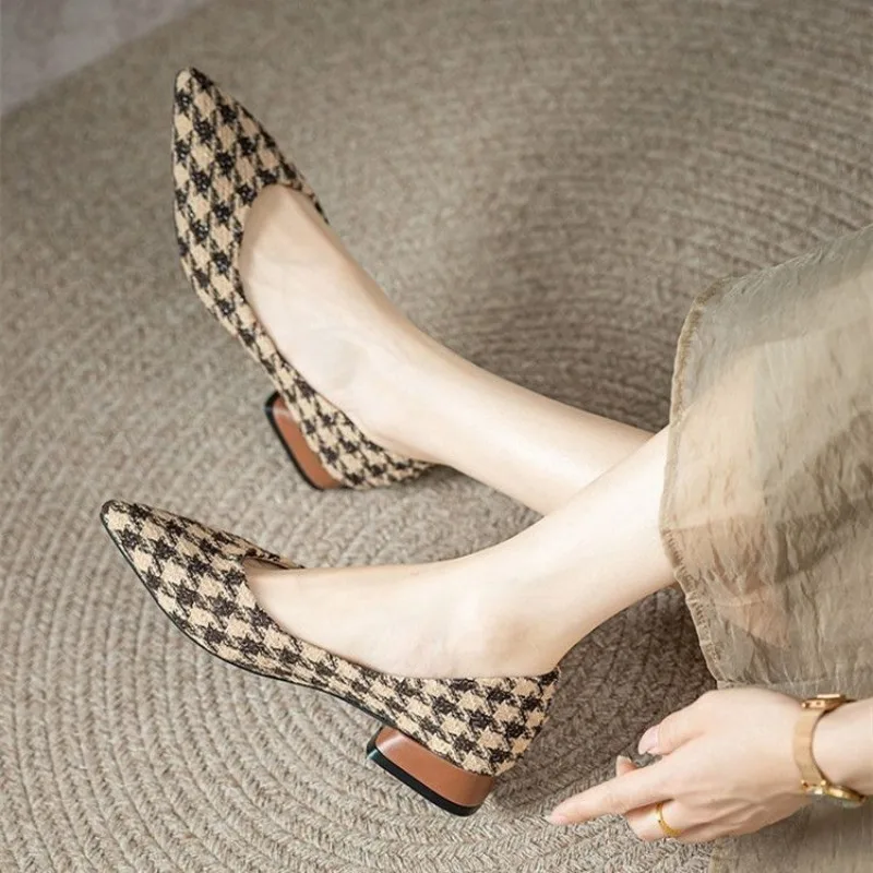 Scarpe eleganti con tacco bass - Women Shoes Quick Delivery recensione e prezzo